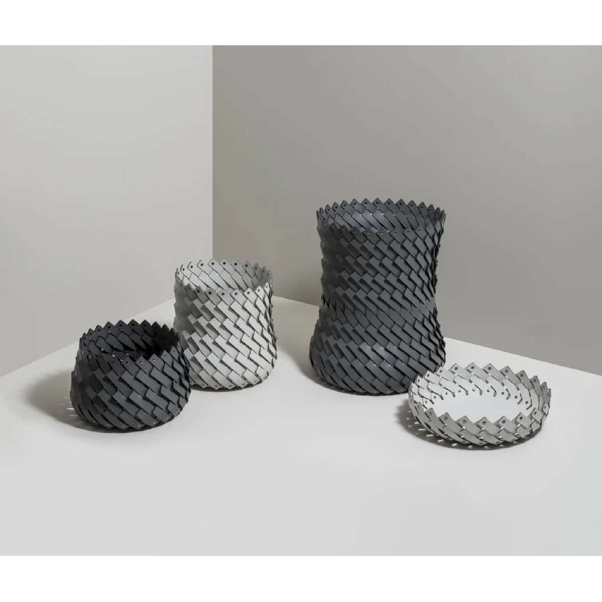 Leather Strips Short Basket | Pinetti Almeria | OROA.com