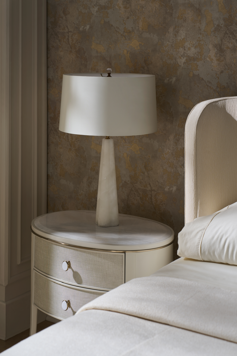 Ivory Ribbed Bed | Caracole Soft Embrace | Oroa.com