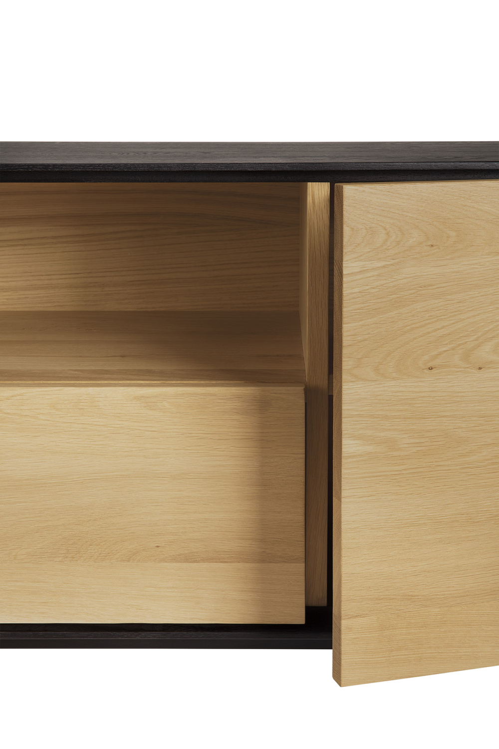 Varnished Oak Media Unit | Ethnicraft Blackbird