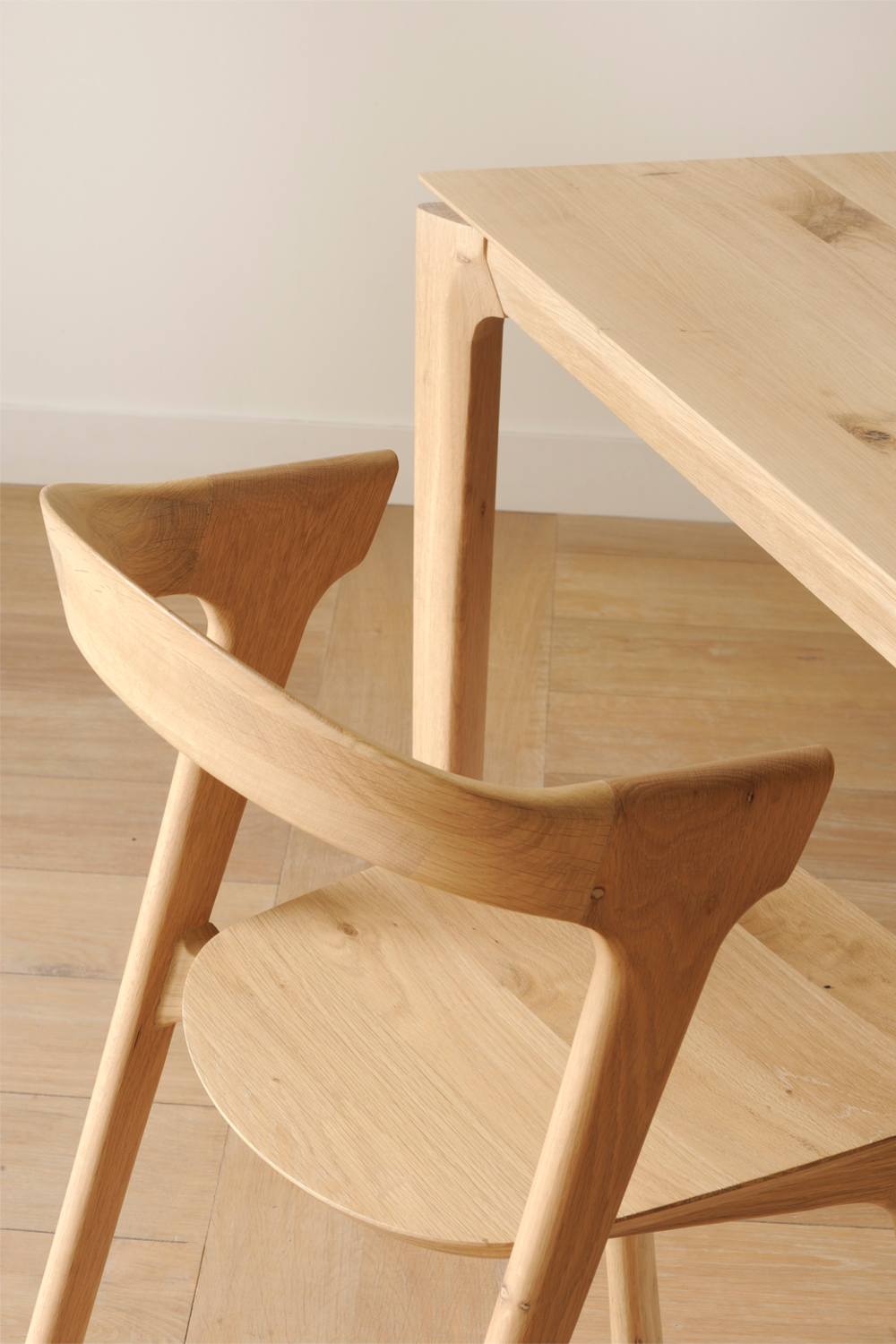 Modern Oak Dining Chair | Ethnicraft Bok | OROA.COM
