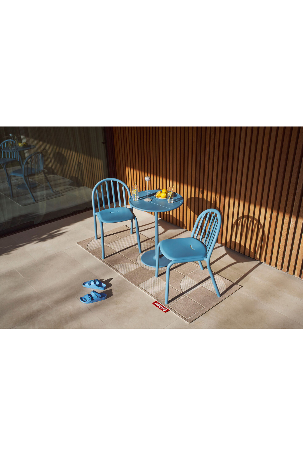 Round Outdoor Bistro Table | Fatboy Fred | OROA.com