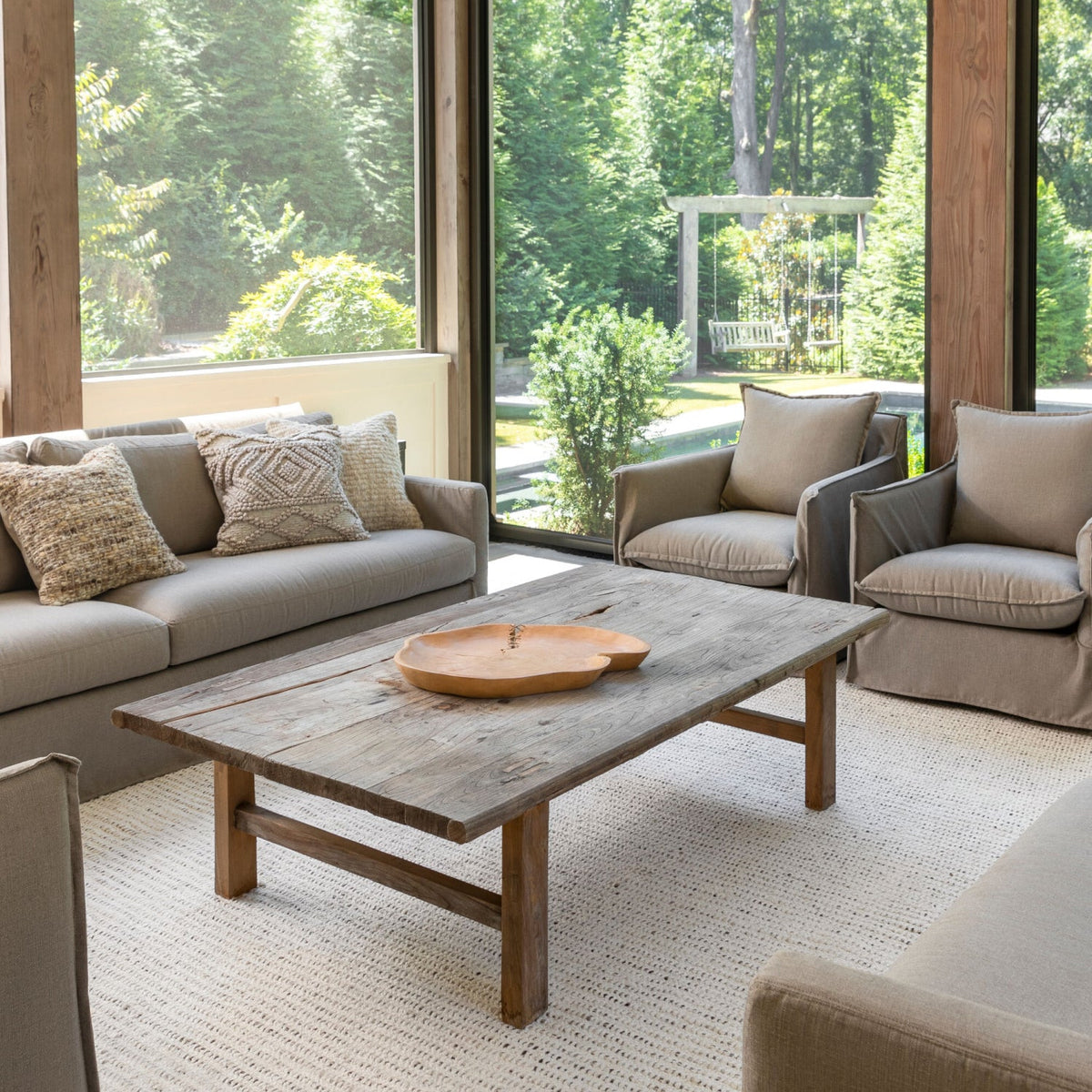 Modern European furniture - Hand-Woven Oval Area Rug - www.oroa.com