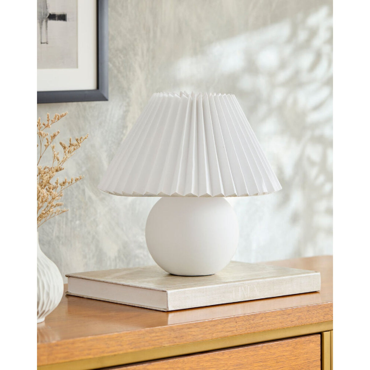 Modern European furniture - Pleated Linen Ceramic Table Lamp - www.oroa.com