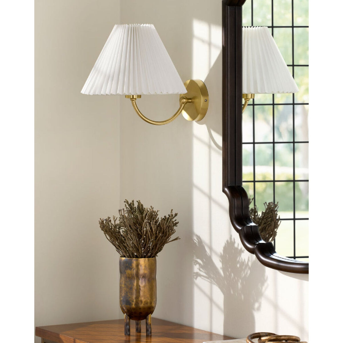 Modern European furniture - Pleated White Linen Wall Lamp - www.oroa.com