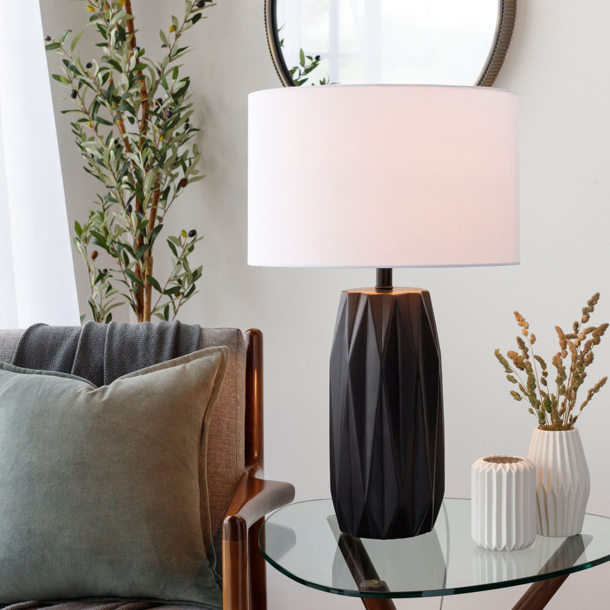 Modern European furniture - Black Ceramic Faceted Table Lamp - www.oroa.com