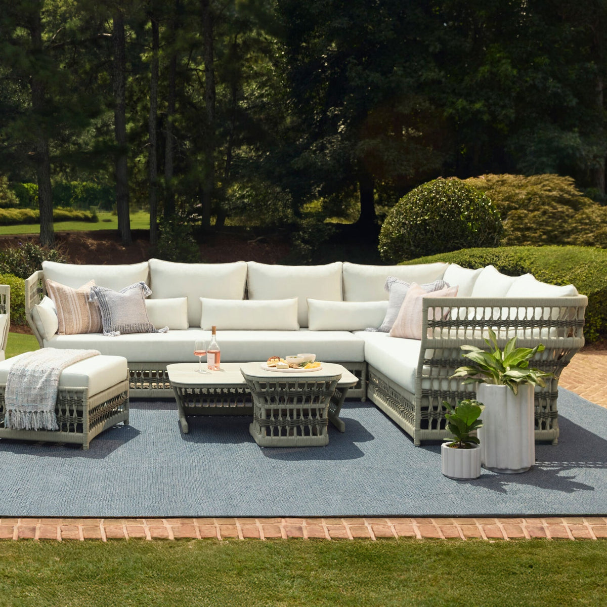Modern European furniture - Cream Aluminum Outdoor Left-Armed Sofa - www.oroa.com