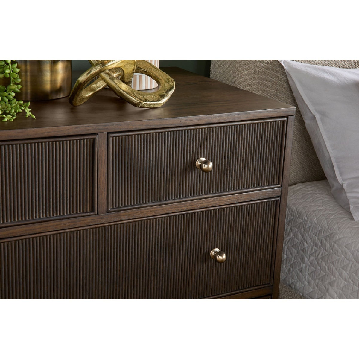 8-Drawer Oak Double Dresser | Living Essentials Highland