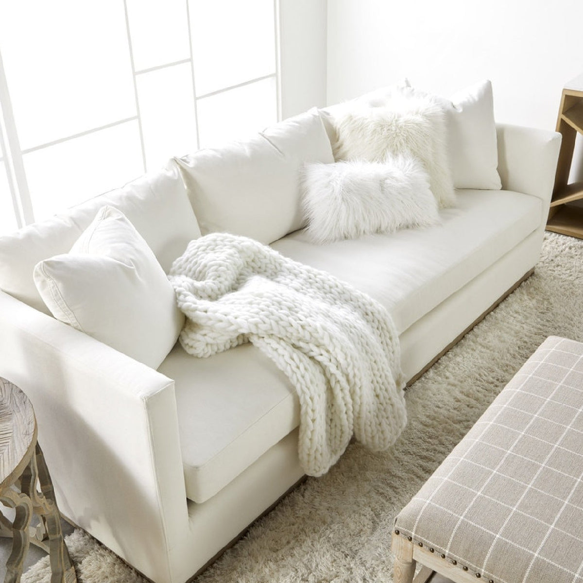 Modern European furniture - White Fabric Sofa - www.oroa.com