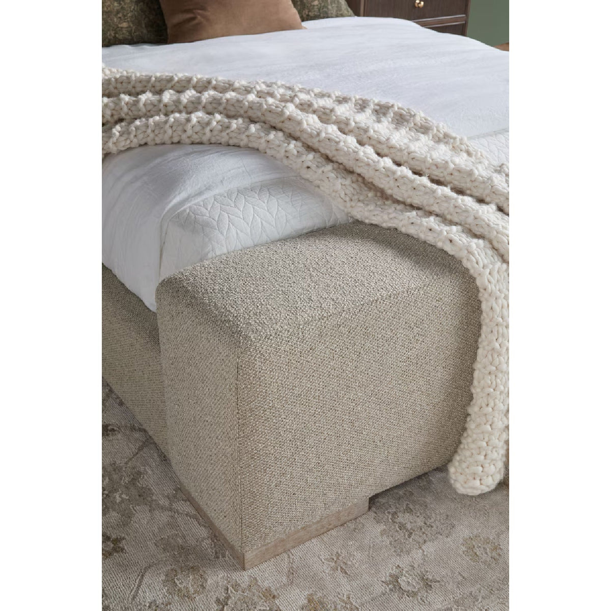 Modern European furniture - Minimalist Upholstered Bed - www.oroa.com