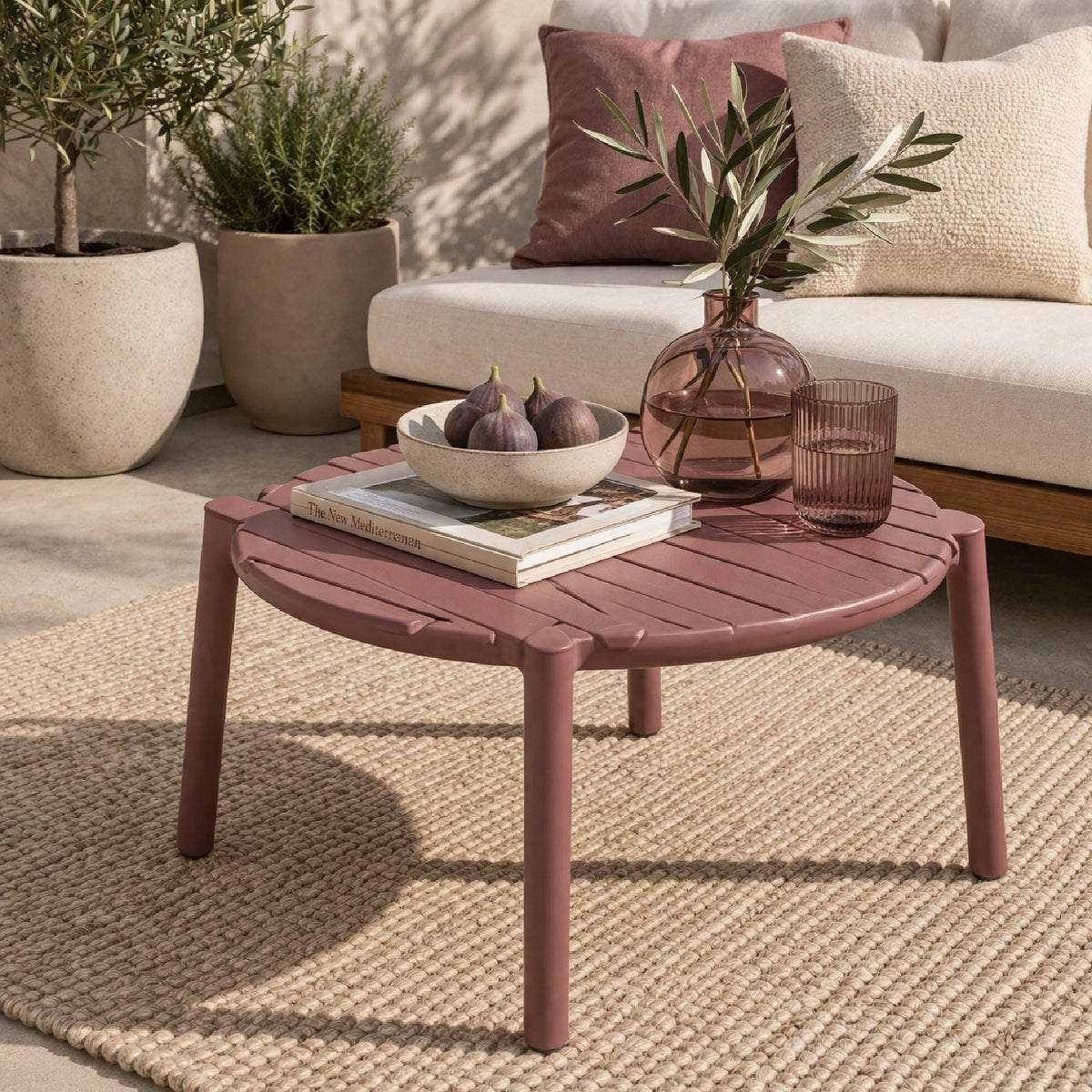 Slatted Round Outdoor Coffee Table | Nardi Doga