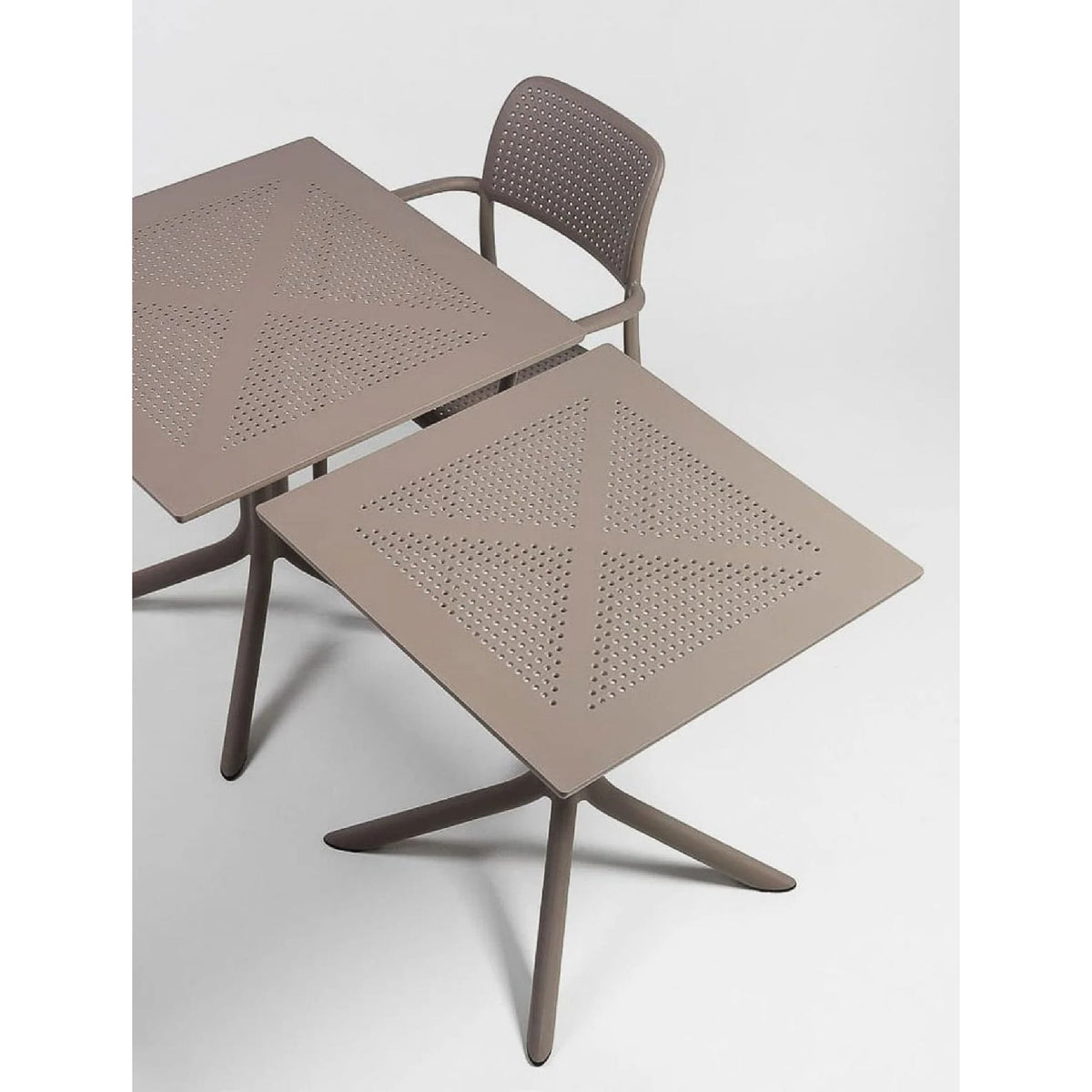 Perforated Square 4-Spoke Outdoor Dining Table | Nardi Clip