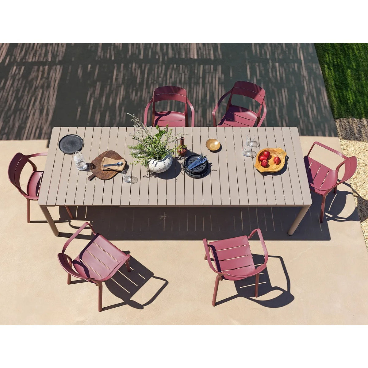 Fiberglass Outdoor Monobloc Dining Armchair | Nardi Cassia