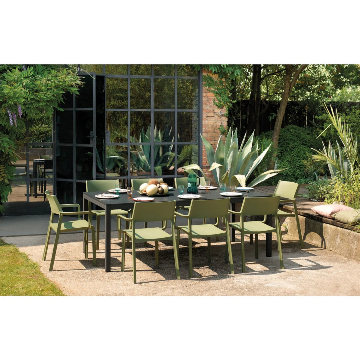 Open-back Outdoor Dining Armchair | Nardi Trill
