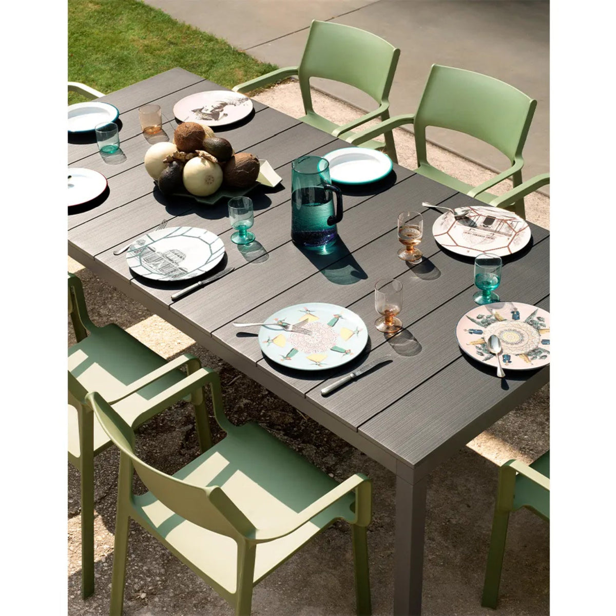 Open-back Outdoor Dining Armchair | Nardi Trill