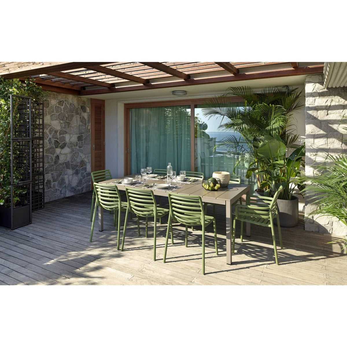 Slatted Outdoor Monobloc Dining Chair | Nardi Doga