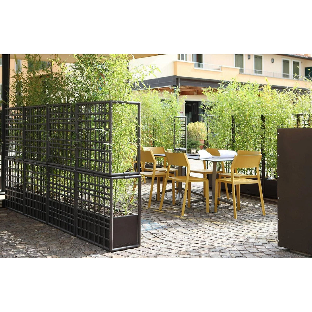 Regenerated Fiberglass Outdoor Wall Partition | Nardi Sipario
