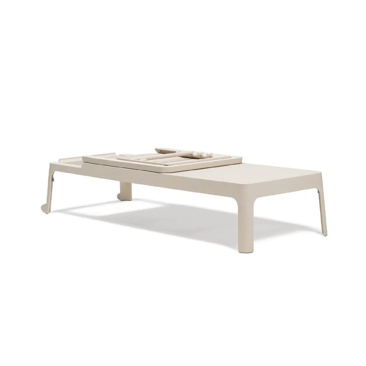 Stackable Fiberglass Outdoor Chaise Lounge | Nardi Plano