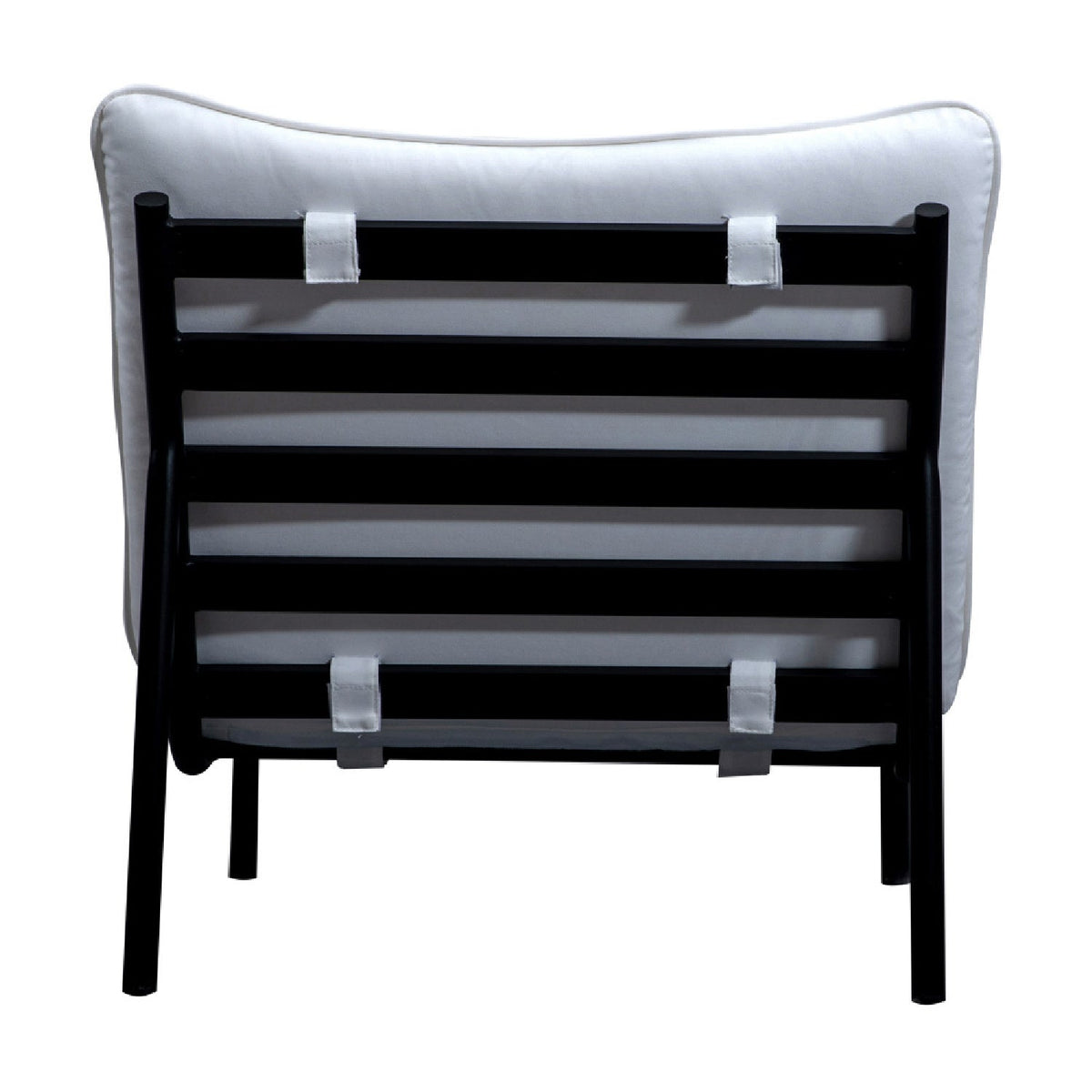 Modern European furniture - Modern Outdoor Cushion Chair - www.oroa.com