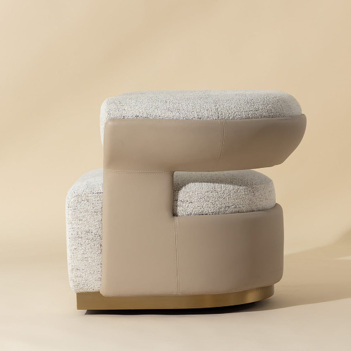 Curved-Back Swivel Lounge Chair by Splendido Olida Accent Chair, alternate view 5