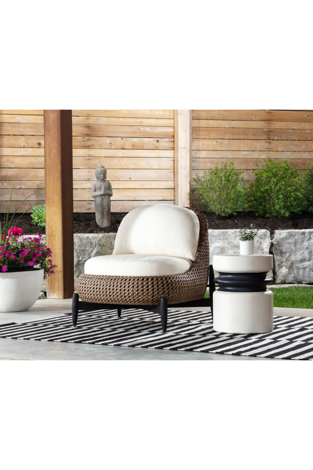 Padded Wicker Outdoor Lounge Chair by Splendido Carilo, alternate view 10