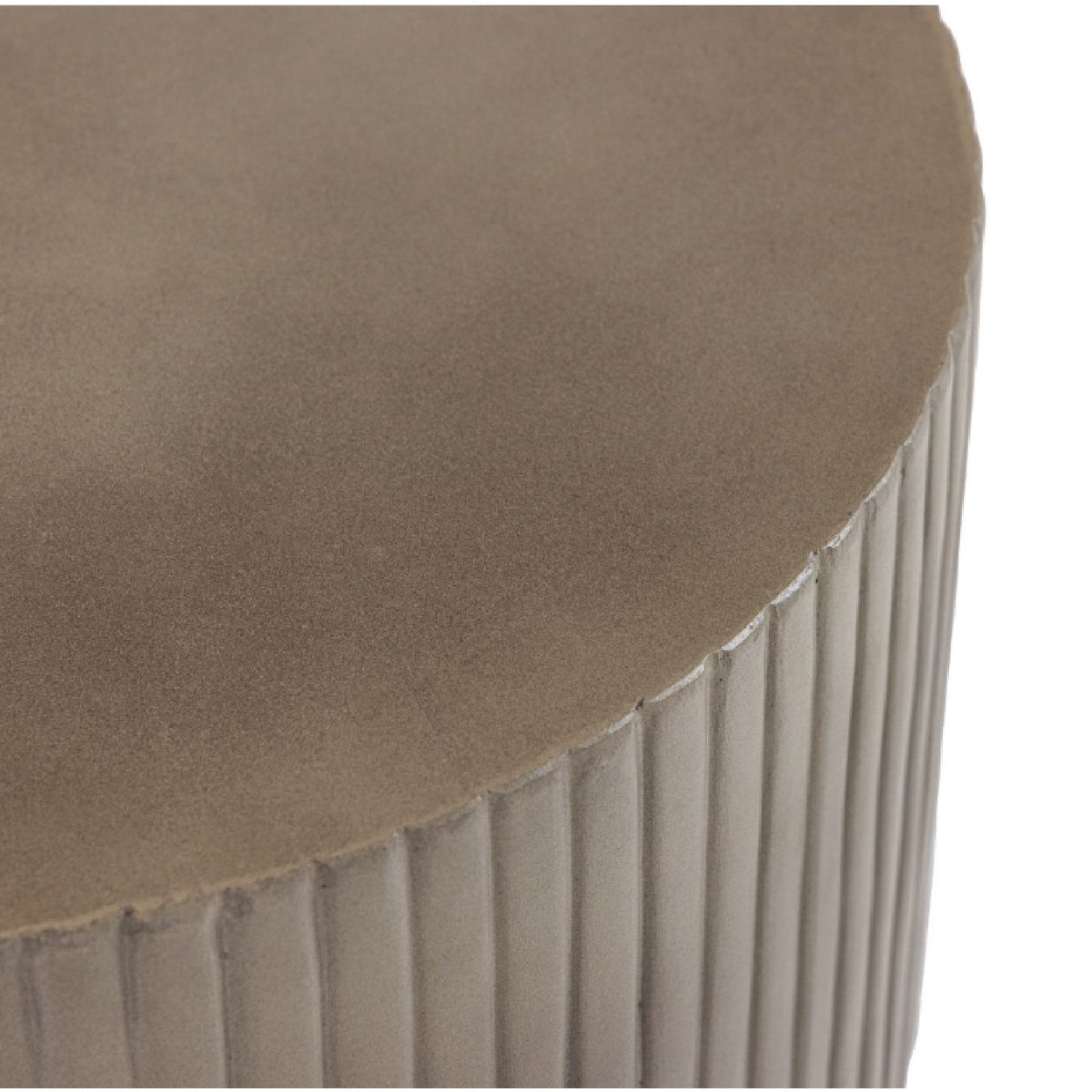 Concrete Round End Table | OROA Modern Gruver