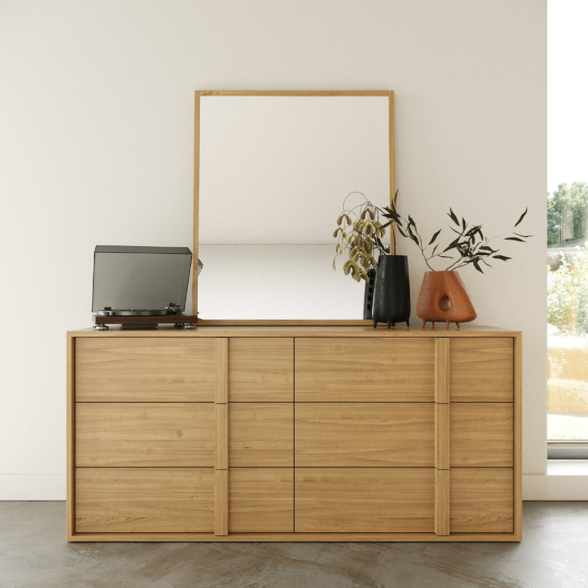 Warm Oak 5-Drawer Dresser | OROA Modern Berlin