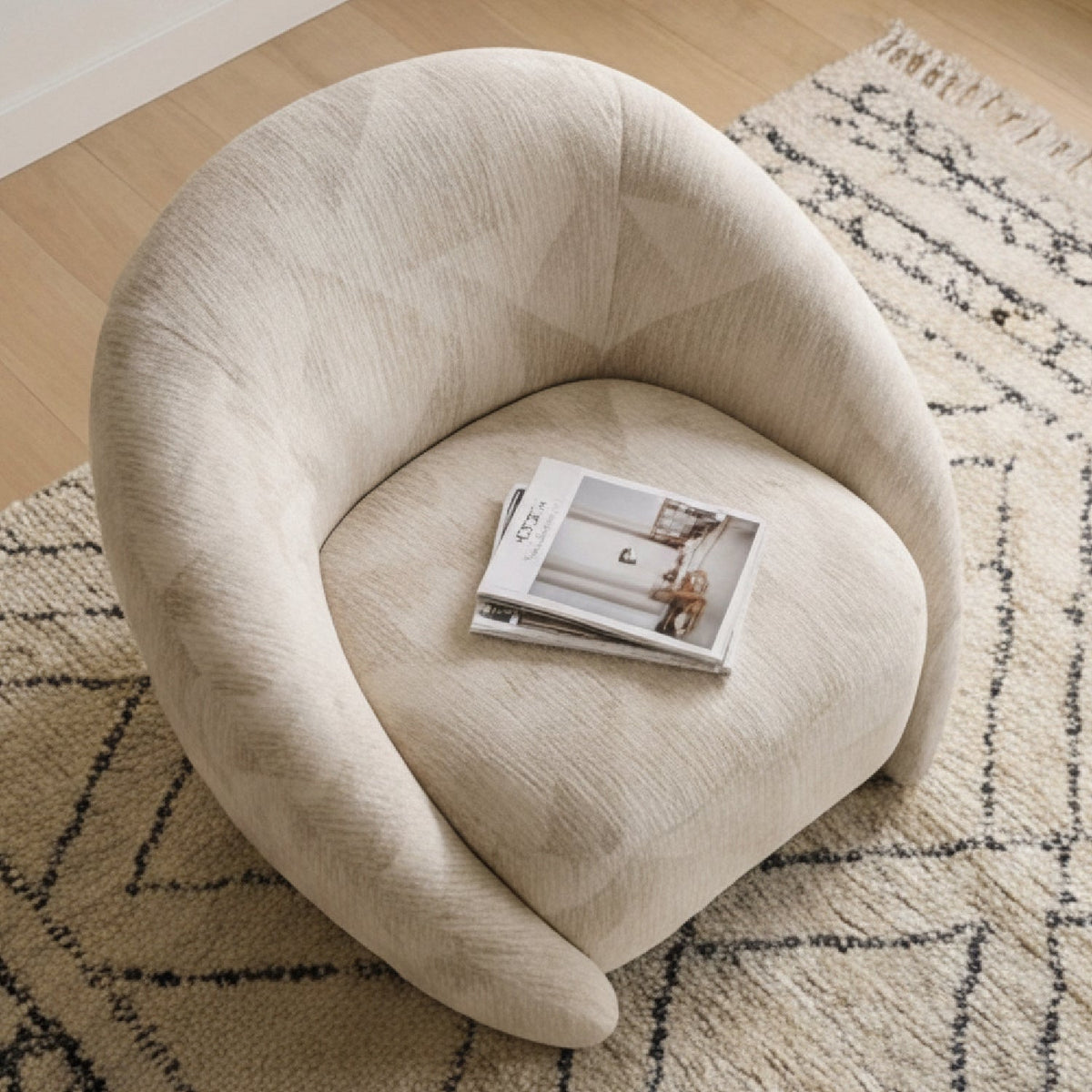 Beige Patterned Fabric Accent Chair | OROA Modern Gentle