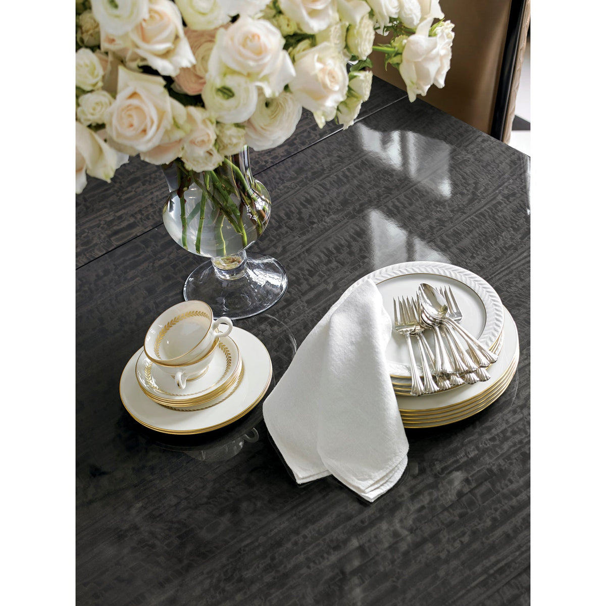 Eucalyptus Extendable Dining Table | Caracole The Aristocrat