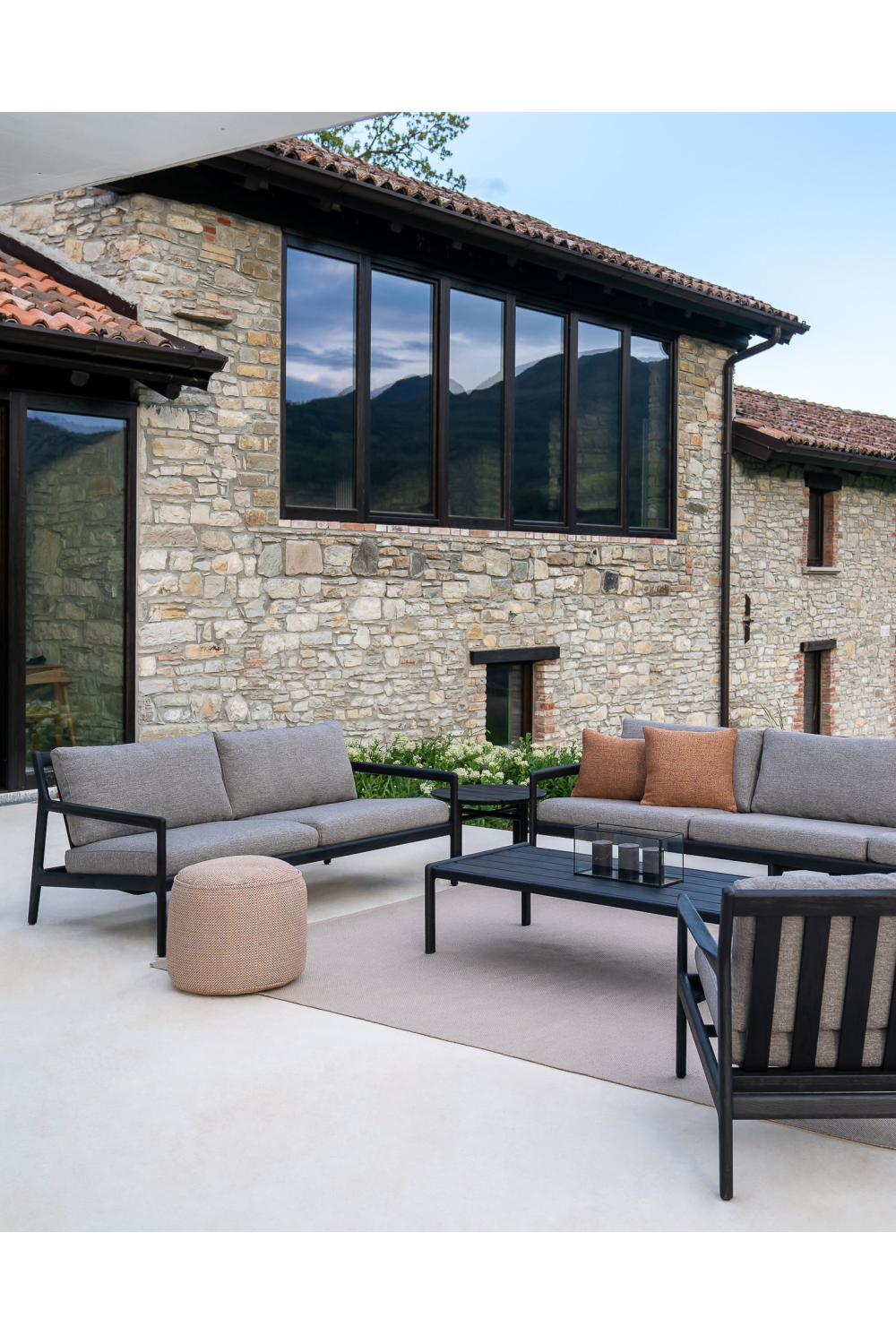 Black Teak Outdoor Lounge Chair | Ethnicraft Jack | Oroa.com