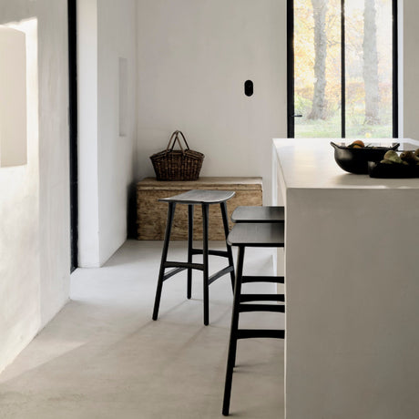 Classic Black Oak Counter Stool | Ethnicraft Osso