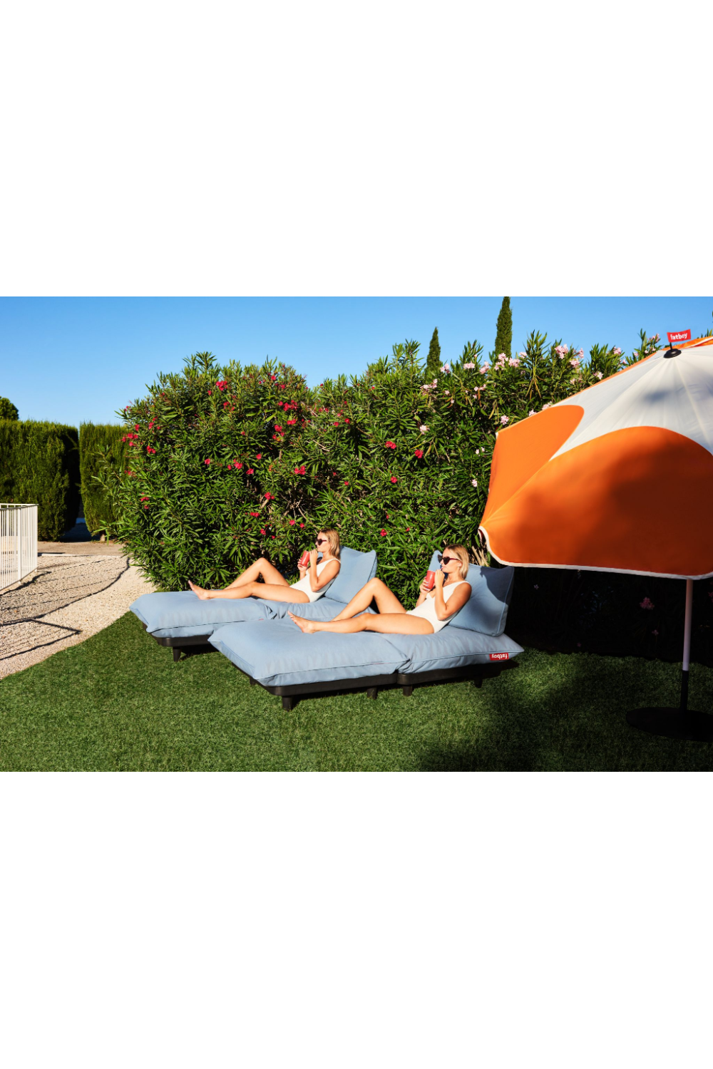 Modern Minimalist Outdoor Seat | Fatboy Paletti | OROA.com