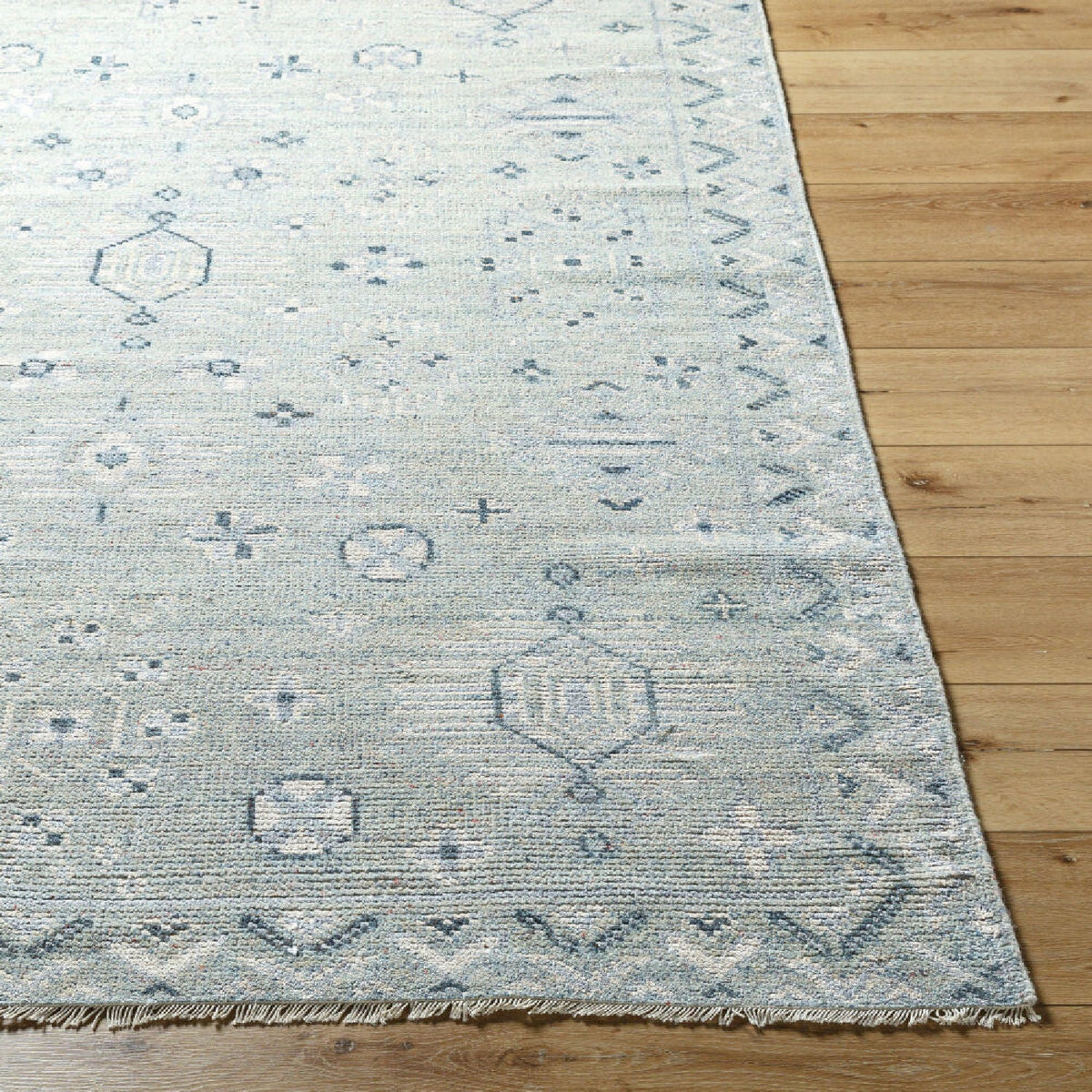 Modern furniture - Patterned Wool Viscose Carpet  - www.oroa.com
