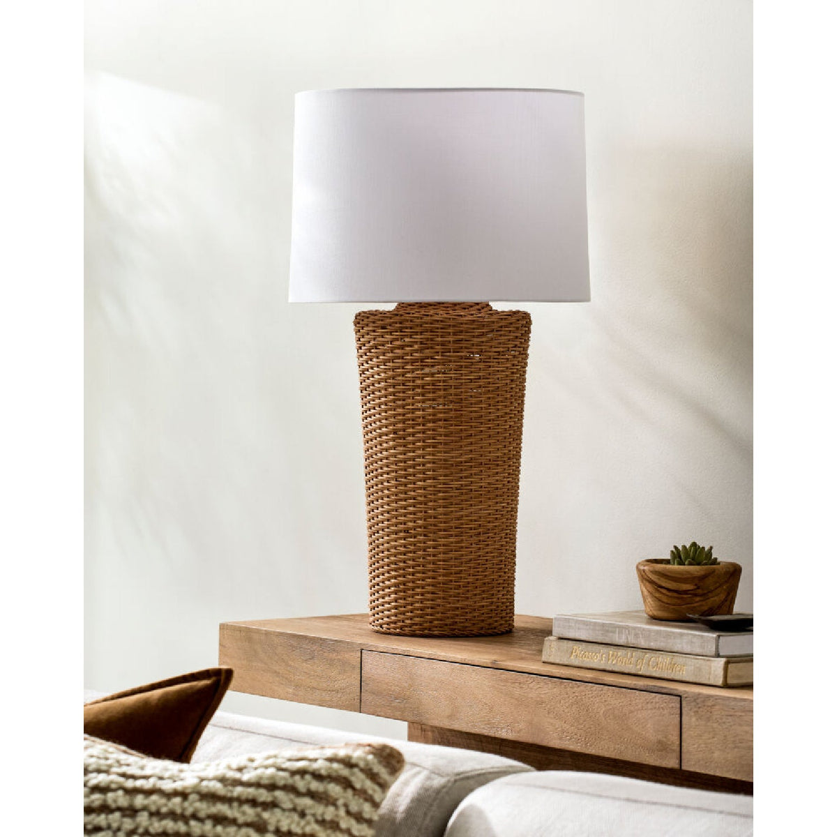 Modern European furniture - Rattan Woven Accent Table Lamp - www.oroa.com