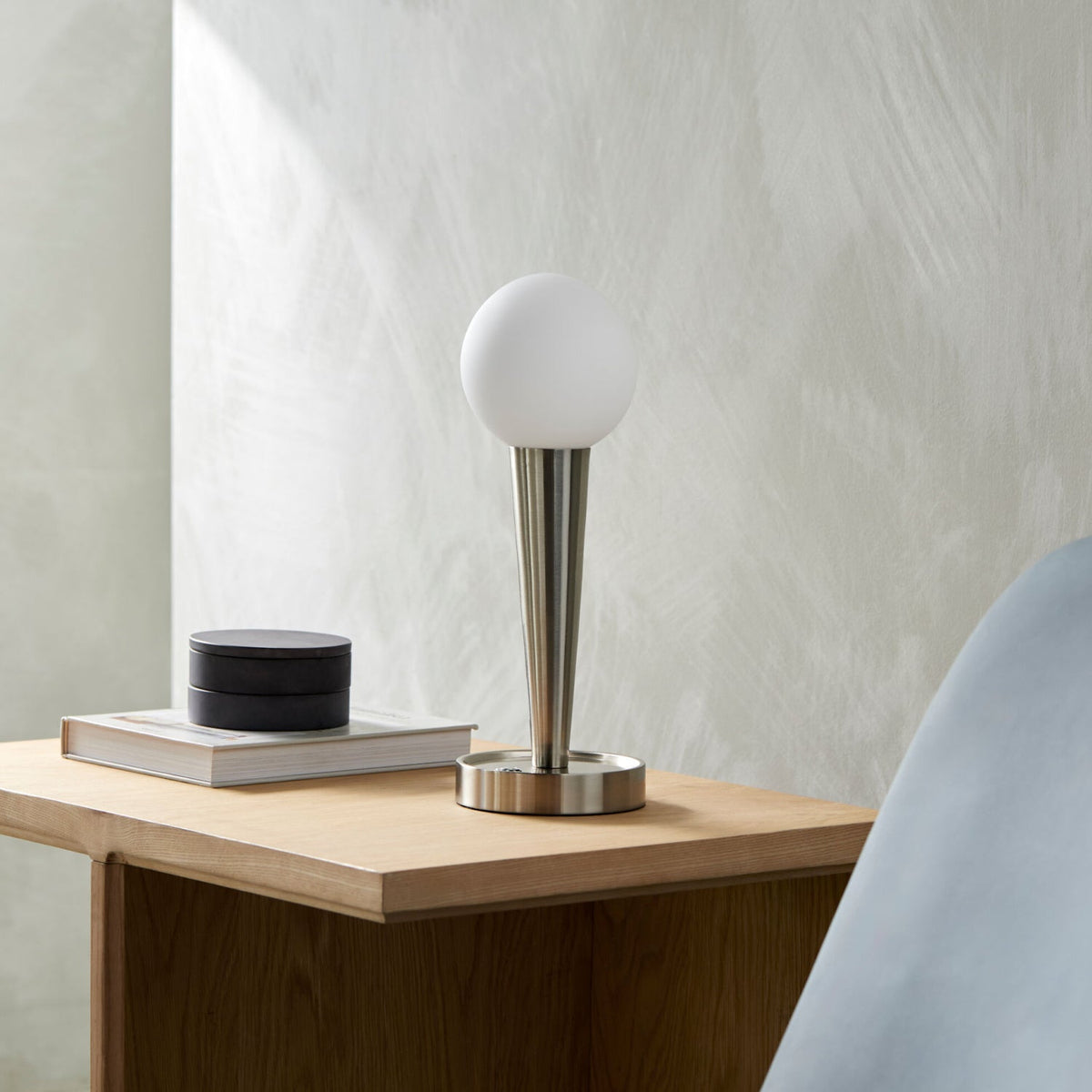 Modern European furniture -  Conical Metal Accent Table Lamp - www.oroa.com