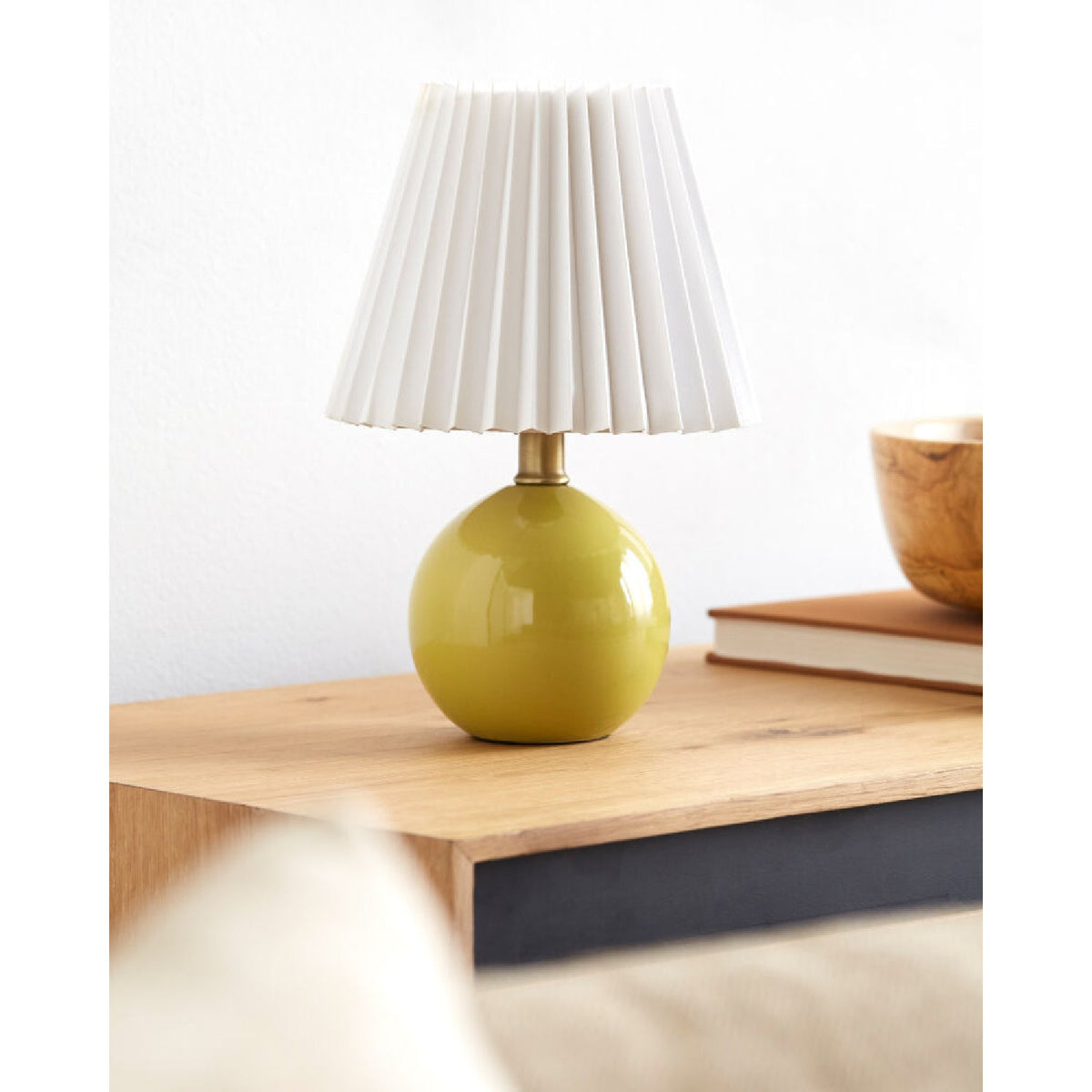 Modern European furniture - Ceramic Sphere Table Lamp - www.oroa.com