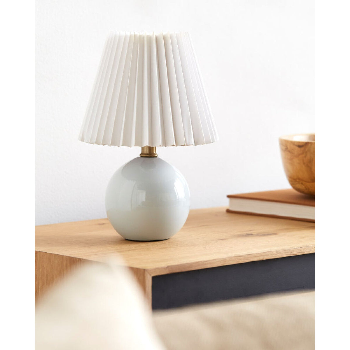 Modern European furniture - Ceramic Sphere Table Lamp - www.oroa.com