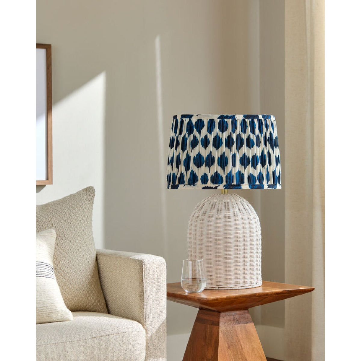 Modern European furniture - Blue Patterned Fabric Table Lamp - www.oroa.com