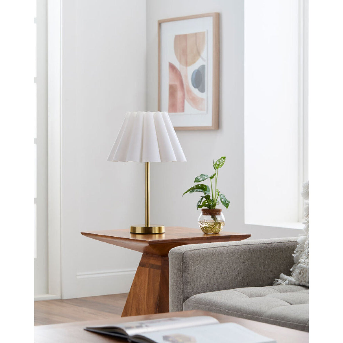 Modern European furniture - Iron Base Linen Table Lamp - www.oroa.com