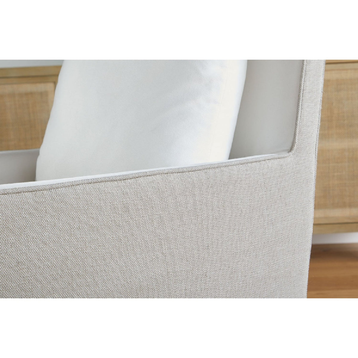 Two-Toned Wheeled Lounge Chair | Living Essentials Harmony