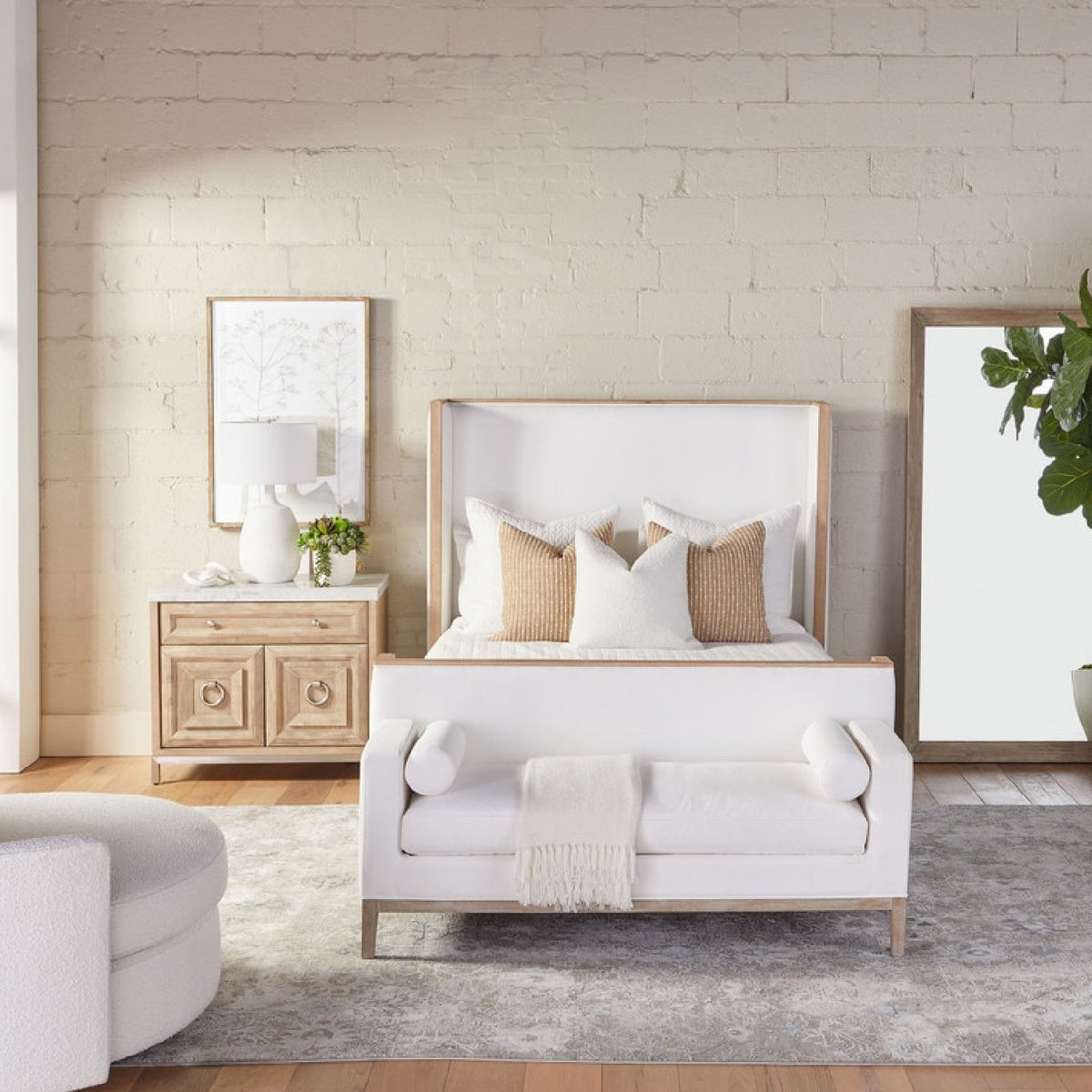 Modern European furniture - White Upholstered Bench - www.oroa.com