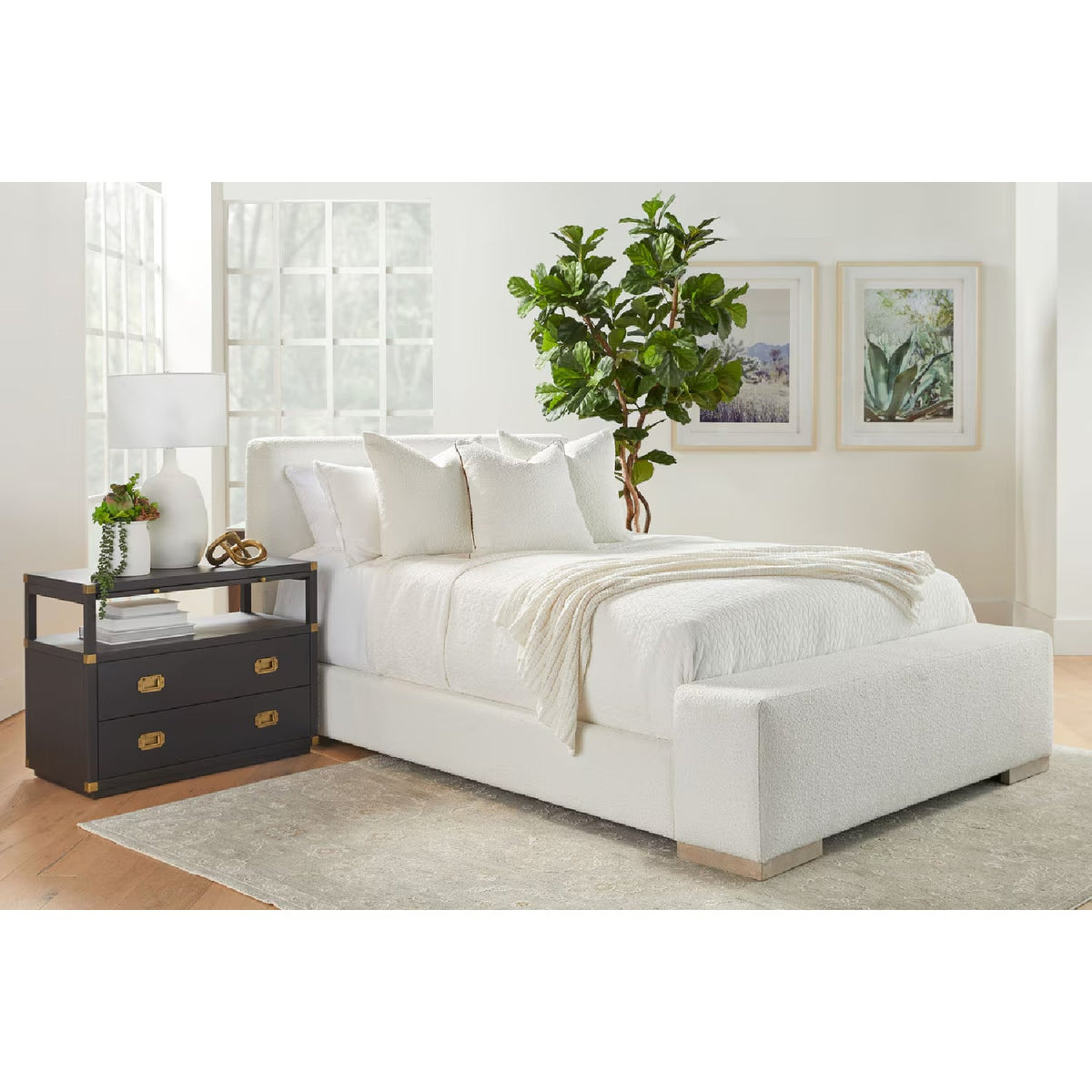 Modern European furniture - Minimalist Upholstered Bed - www.oroa.com