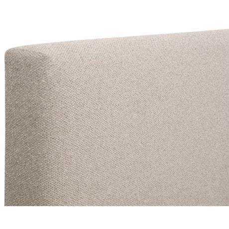 Modern European furniture - Minimalist Upholstered Bed - www.oroa.com