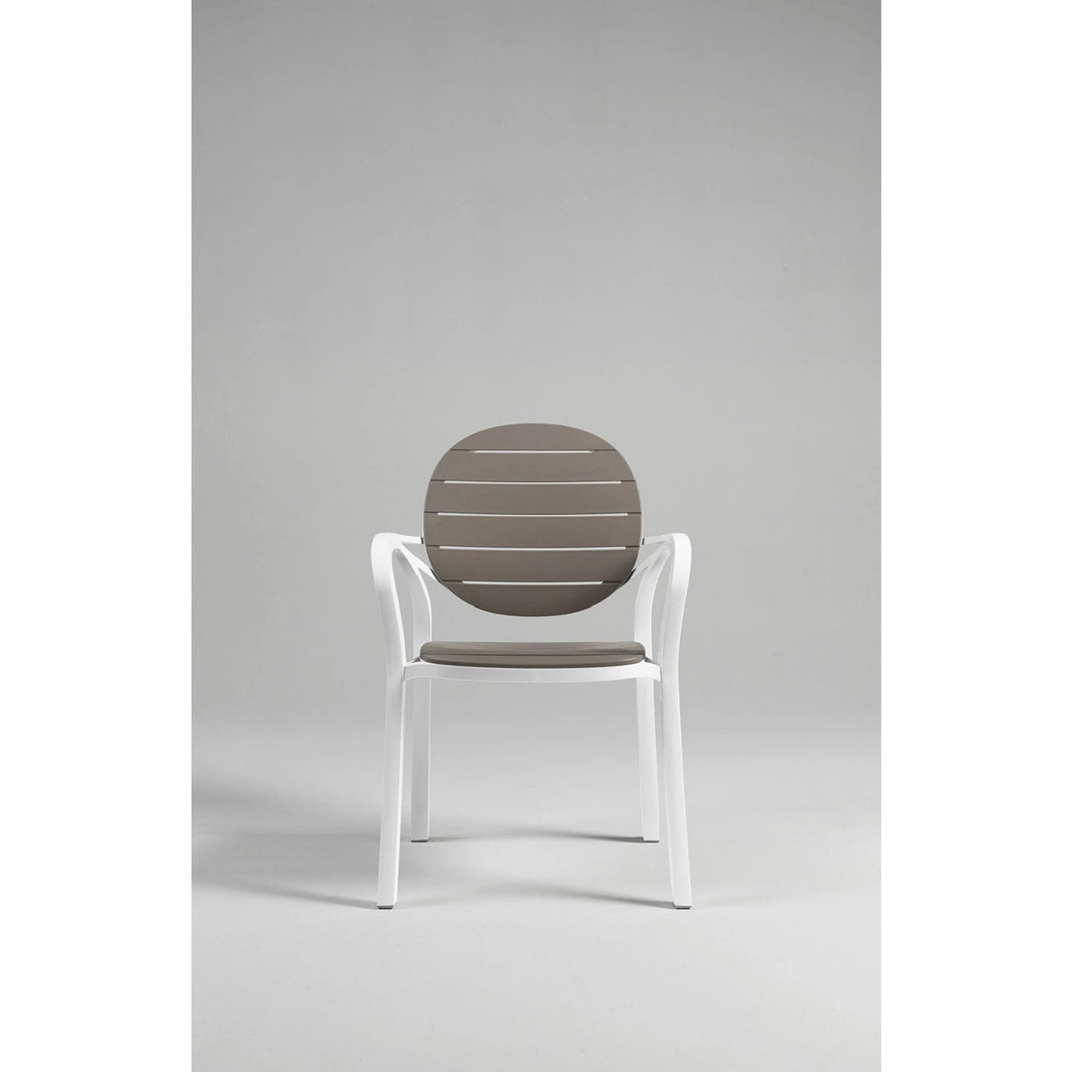 Round-Back Slatted Armchair | Nardi Palma | OROA.com