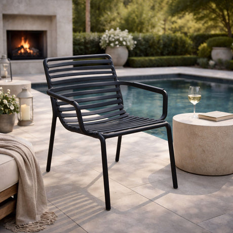 Slatted Stackable Outdoor Lounge Chair | Nardi Doga