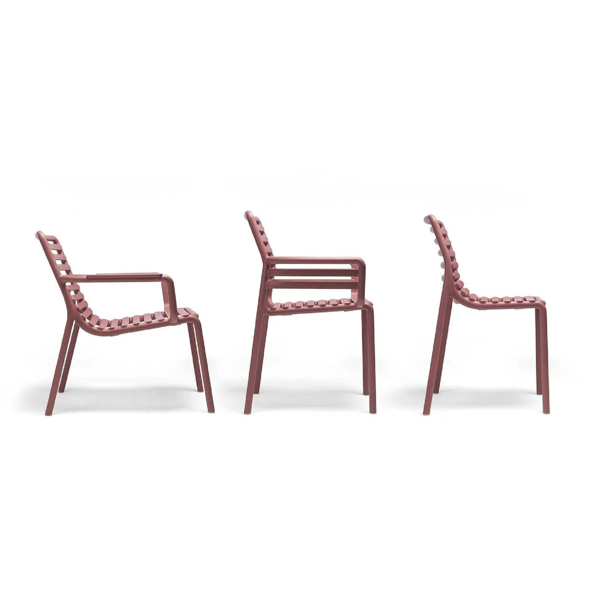 Slatted Stackable Outdoor Lounge Chair | Nardi Doga