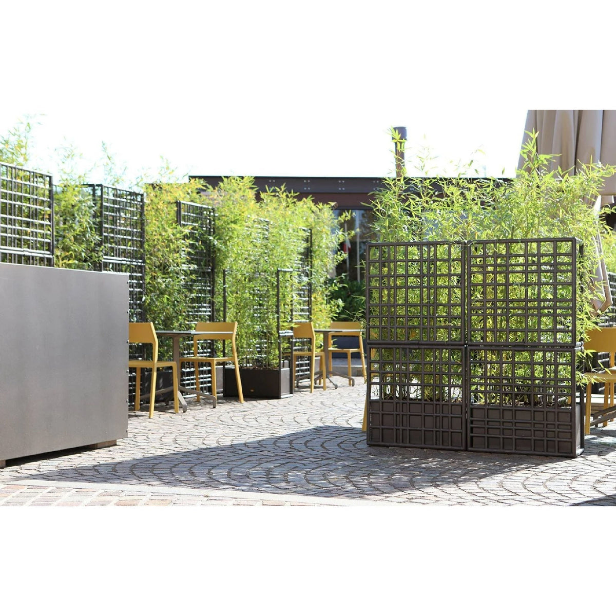 Regenerated Fiberglass Outdoor Wall Partition | Nardi Sipario