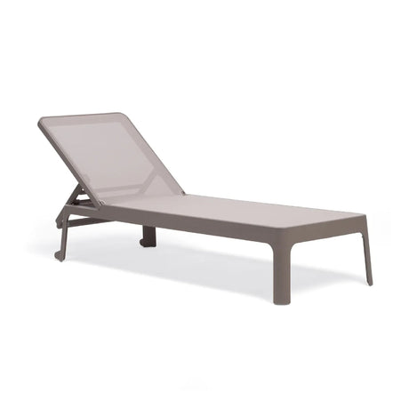 Stackable Fiberglass Outdoor Chaise Lounge | Nardi Plano