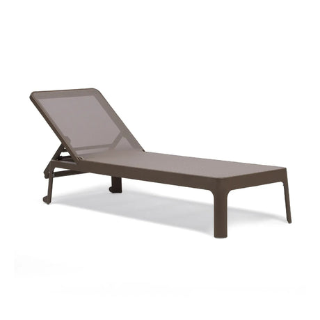 Stackable Fiberglass Outdoor Chaise Lounge | Nardi Plano