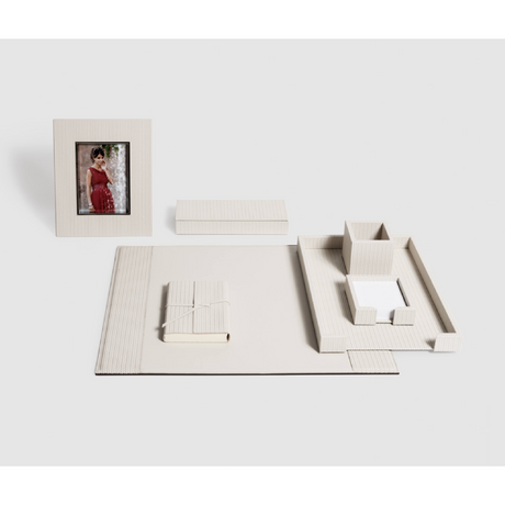 Rectangular Leather Paper Holder | Pinetti | OROA.com