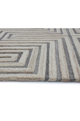 Hand-Tufted Beige Area Rug by Splendido Oslow, alternate view 4